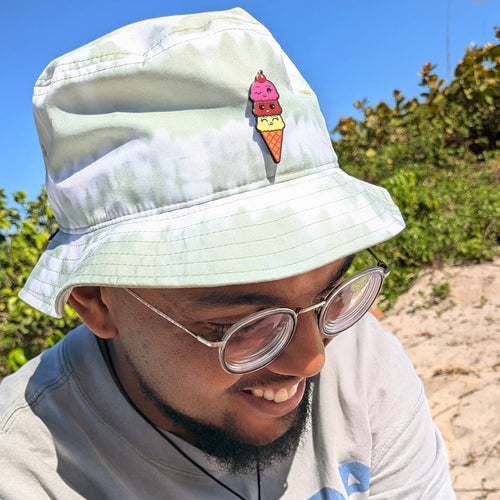 Neapolitan Friendzy Pin